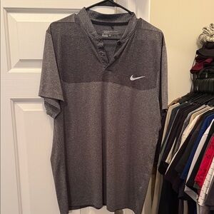 Nike Golf/Tennis Shirt